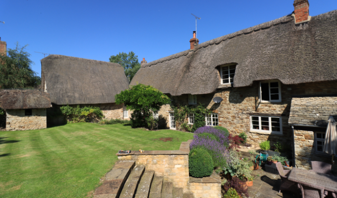 I Love My Thatched Property: Robin Barker