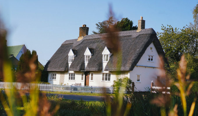 How long does a thatched roof last?